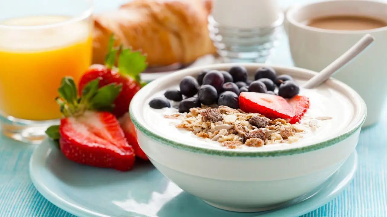 Saltare la colazione rallenta il metabolismo: ecco cosa sapere Immagine selezionata