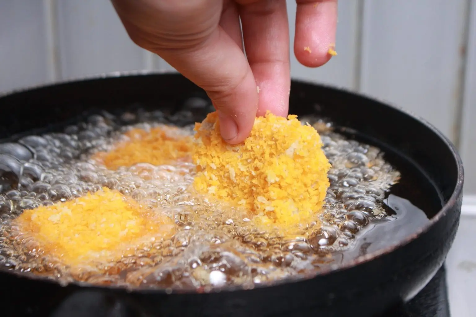 Il metodo dei ristoranti per eliminare rapidamente l’odore di frittura in casa Il metodo dei ristoranti per eliminare rapidamente l’odore di frittura in casa